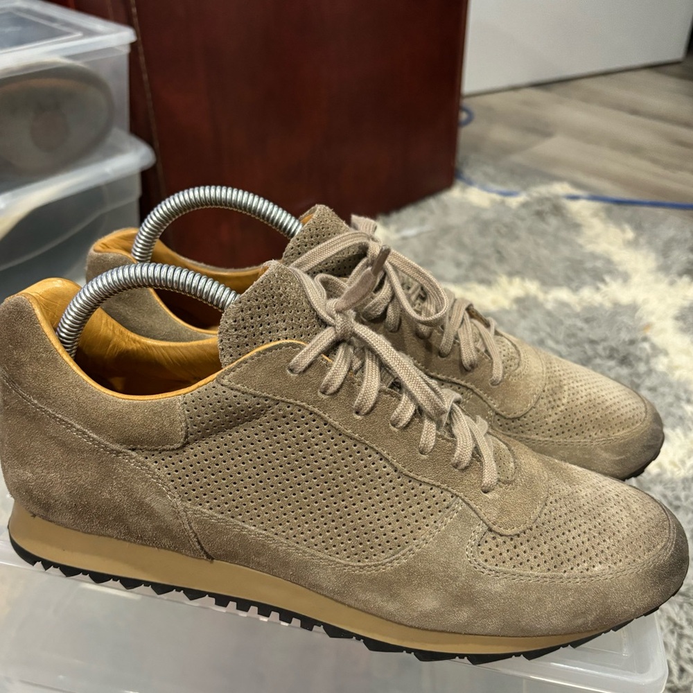 men’s suede sneakers